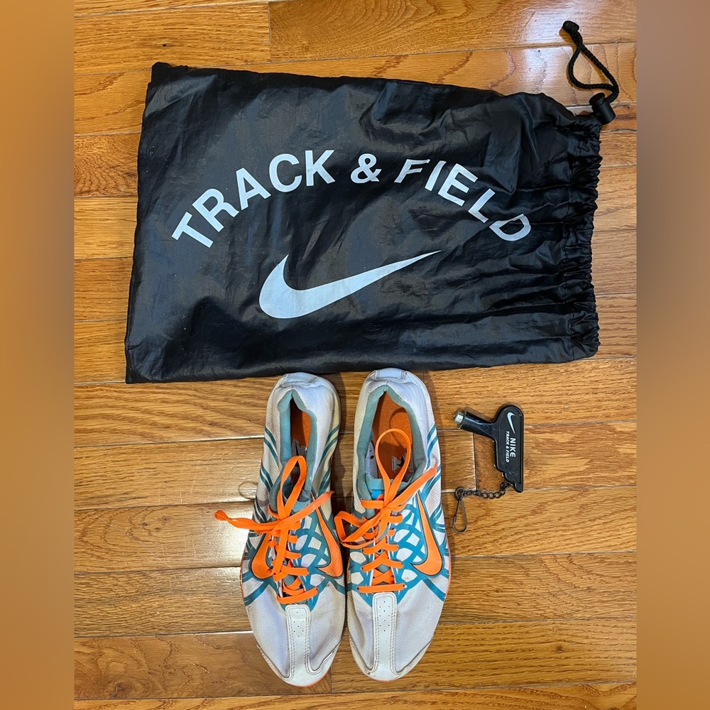 Nike spikes